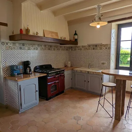 Maison Spacieuse Avec Piscine Chauffee, Jardin Clos, Terrasses, Cheminee, Et Equipements Bebe Inclus. - Fr-1-653-183 度假居 *