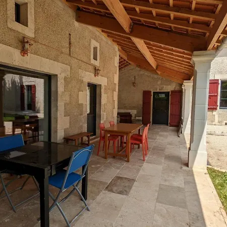 Ferienhaus Maison Spacieuse Avec Piscine Chauffee, Jardin Clos, Terrasses, Cheminee, Et Equipements Bebe Inclus. - Fr-1-653-183