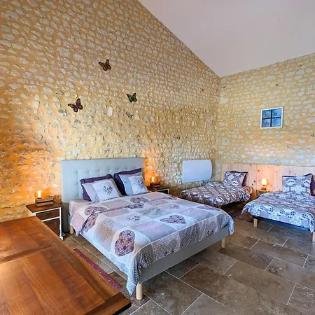 Maison Spacieuse Avec Piscine Chauffee, Jardin Clos, Terrasses, Cheminee, Et Equipements Bebe Inclus. - Fr-1-653-183 *