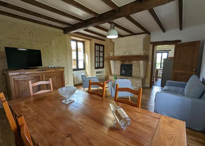 Casa de Férias Maison Spacieuse Avec Piscine Chauffee, Jardin Clos, Terrasses, Cheminee, Et Equipements Bebe Inclus. - Fr-1-653-183