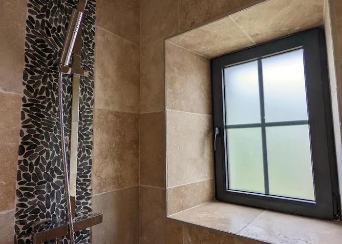 Maison Spacieuse Avec Piscine Chauffee, Jardin Clos, Terrasses, Cheminee, Et Equipements Bebe Inclus. - Fr-1-653-183 بيت للعطل *